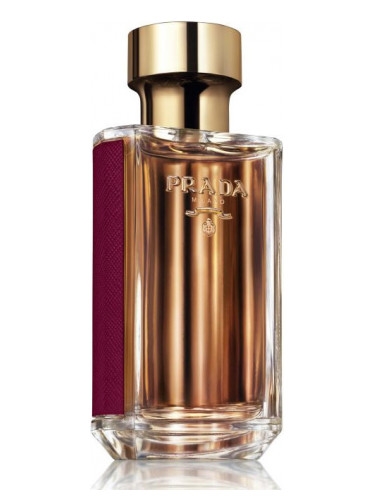 prada-la-femme-intense