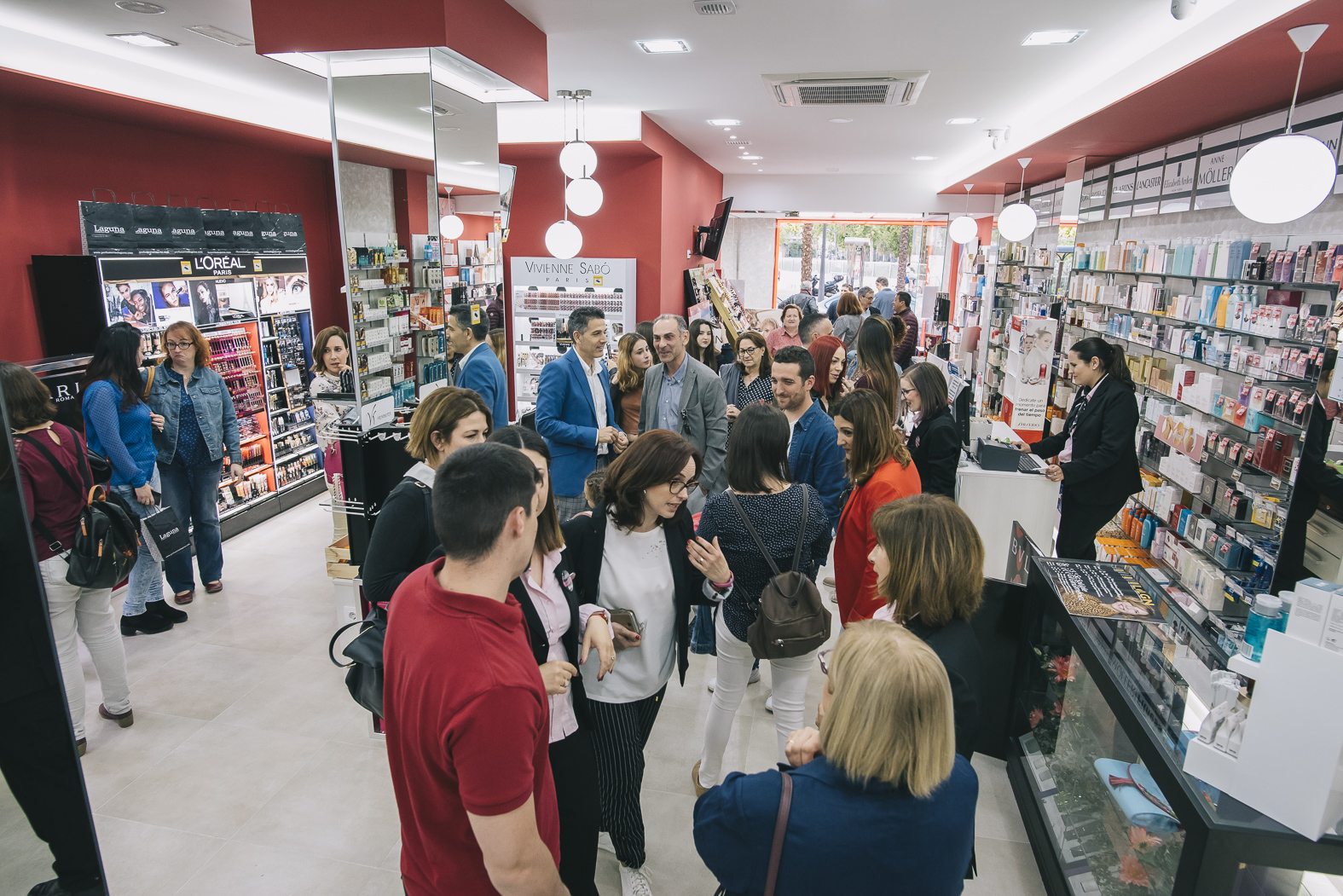 INauguracion de la tienda numero 19 de Perfumerías Laguna